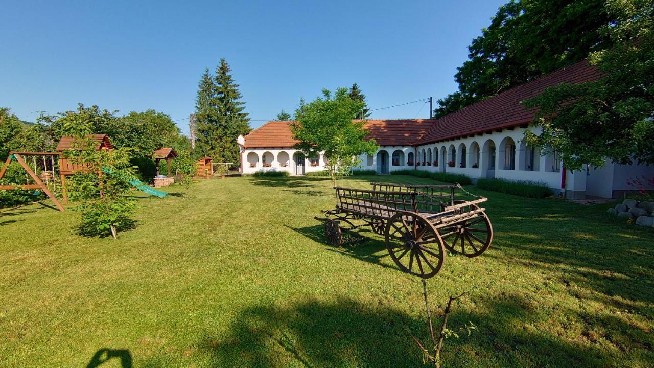 Bakta Haz Hotel Egerbakta Exterior foto