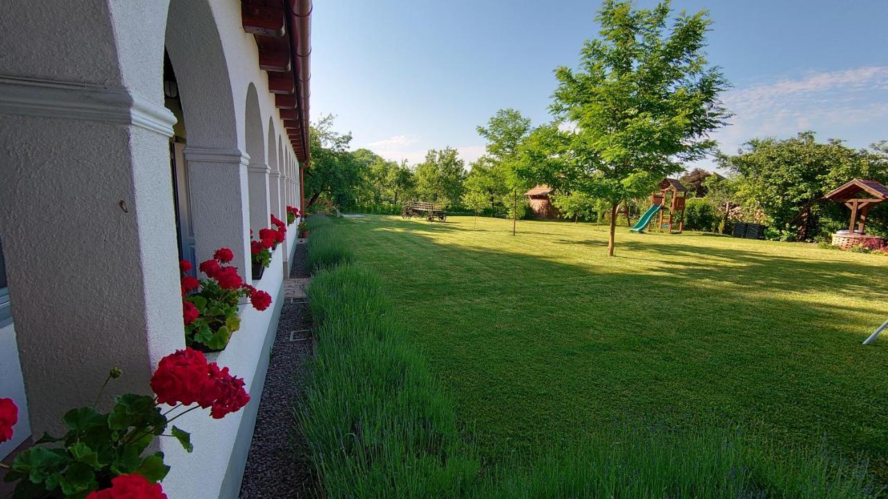 Bakta Haz Hotel Egerbakta Exterior foto