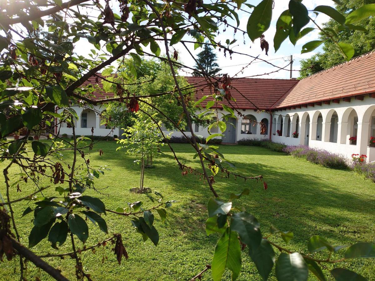 Bakta Haz Hotel Egerbakta Exterior foto